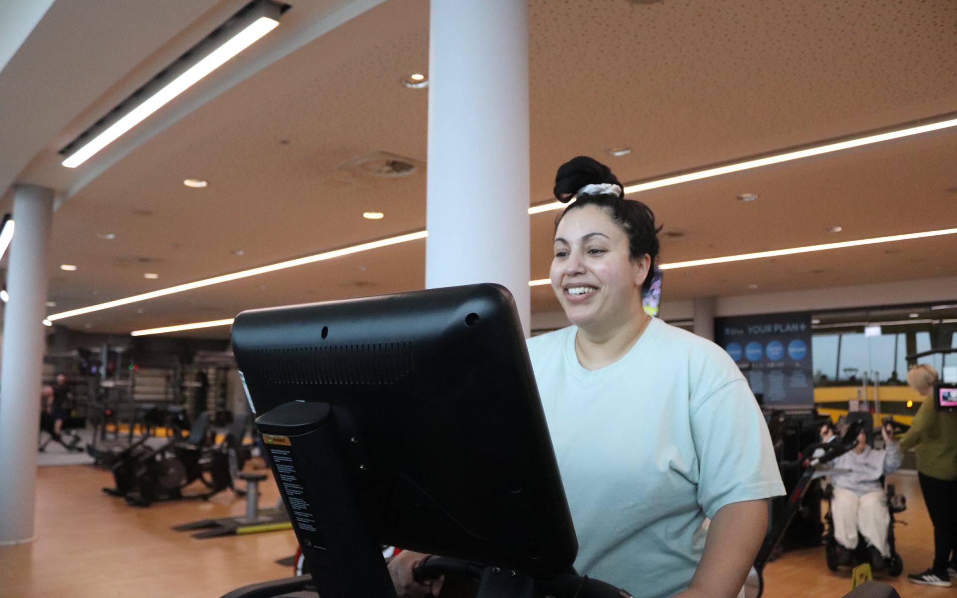 Manpreet on the treadmill at the gym